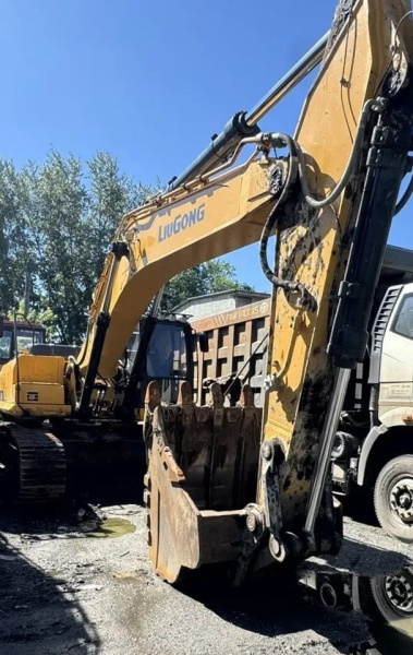 LIUGONG CL G936E Экскаватор — Б/У, 2023 г.