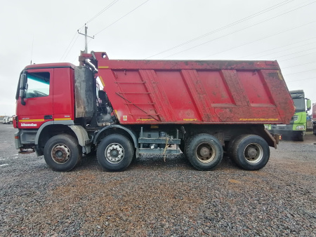 Mercedes-Benz ACTROS 8x4 Самосвал 4141 K — Б/У, 2015 г.