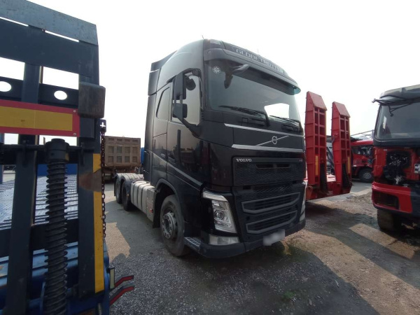 VOLVO FH 6x4 Седельный тягач — Б/У, 2019 г.