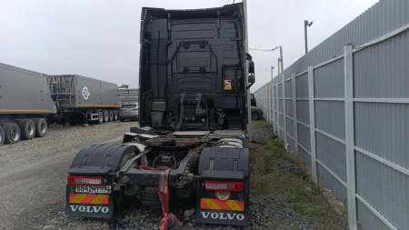 Volvo FH 4x2 Седельный тягач FH-TRUCK — Б/У, 2017 г.