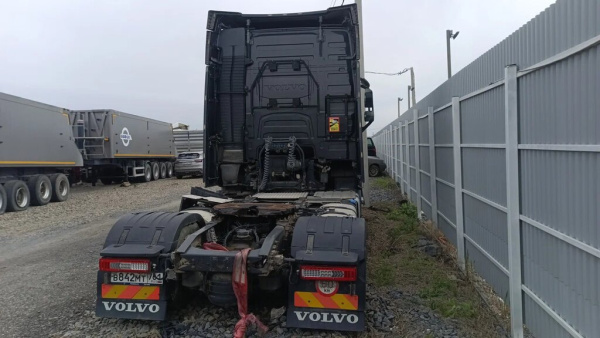 Volvo FH 4x2 Седельный тягач FH-TRUCK — Б/У, 2017 г.