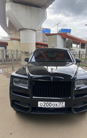 Rolls-Royce Cullinan Cullinan Black Badge — Б/У, 2022 г.