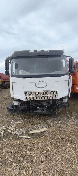 FAW J6 8x4 Самосвал СА3310Р66K24T4E5 — Б/У, 2023 г.