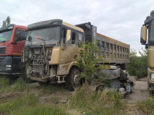 Shacman (Shaanxi) SX331863366 Самосвал 8х4 — Б/У, 2022 г.