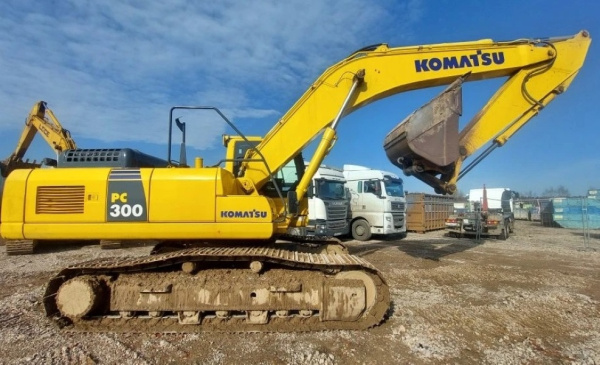 KOMATSU PC300-8MO Экскаватор — Б/У, 2022 г.