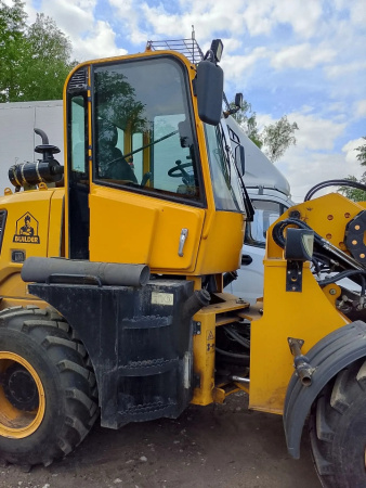 BUILDER TL Фронтальный погрузчик TL20 — Б/У, 2023 г.
