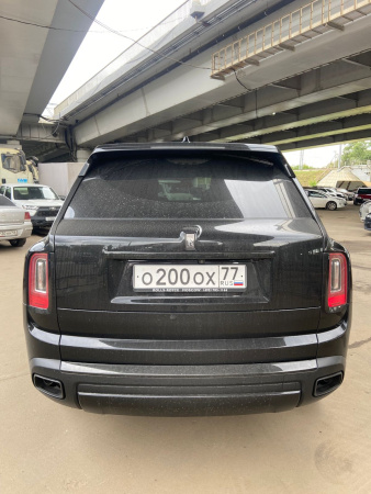Rolls-Royce Cullinan Cullinan Black Badge — Б/У, 2022 г.