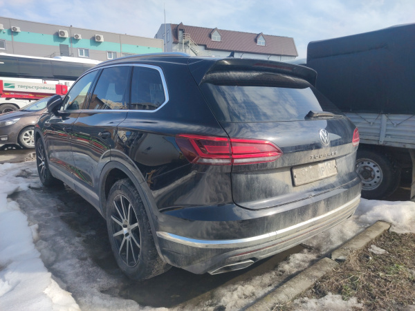 VOLKSWAGEN Business Elegance V6 3.0 TDI 249hp 8AT — Б/У, 2022 г.