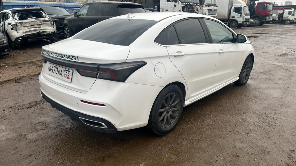 OMODA Classic 1.5 CVT (I Поколение) — Б/У, 2024 г.