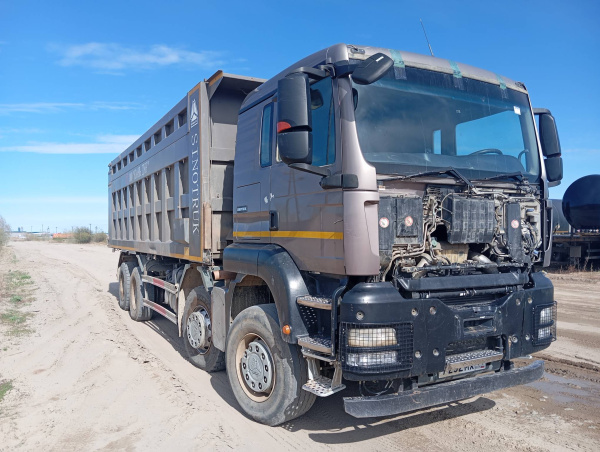 Howo ZZ 8x4 Самосвал ZZ3317V386GE1 — Б/У, 2022 г.