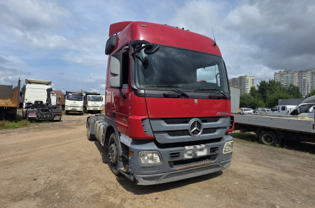 MERCEDES-BENZ Actros 4x2 Седельный тягач — Б/У, 2017 г.