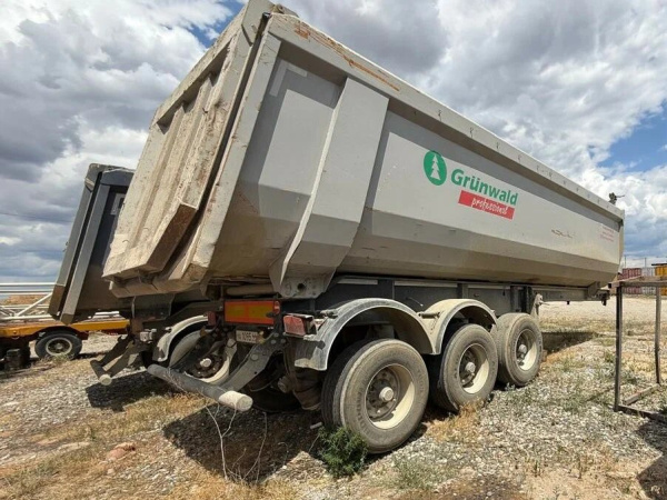 Grunwald 9453 Полуприцеп самосвальный 9453-0000010-50 — Б/У, 2021 г.