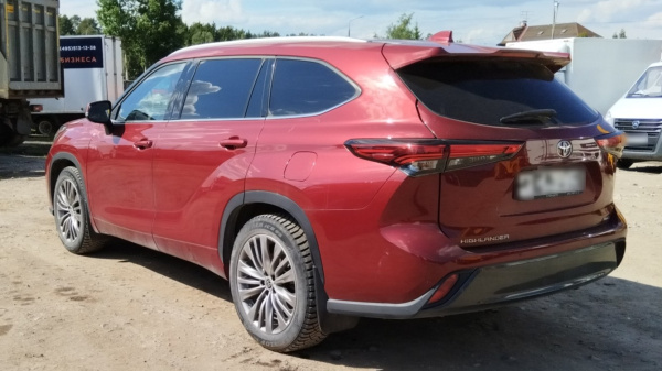 TOYOTA Люкс Safety 3.5 АКП — Б/У, 2021 г.