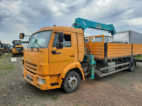 КамАЗ 4308 4x2 Бортовой с КМУ 338201 — Б/У, 2023 г.