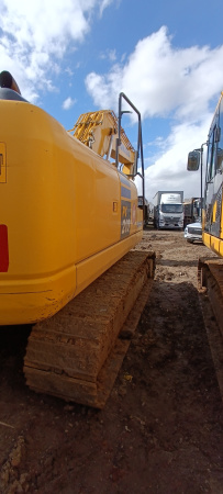 KOMATSU PC 210 Экскаватор PC210-10M0 — Б/У, 2023 г.