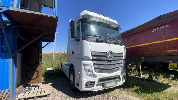 MERCEDES-BENZ Actros 4x2 Седельный тягач — Б/У, 2021 г.