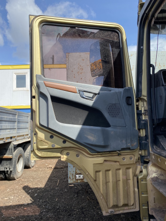 Shacman (Shaanxi) SX 8x4 Самосвал SX331863366 — Б/У, 2024 г.