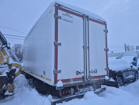 ISUZU ELF 7.5 (NPR) 4x2 Изотермический-рефрижератор — Б/У, 2022 г.