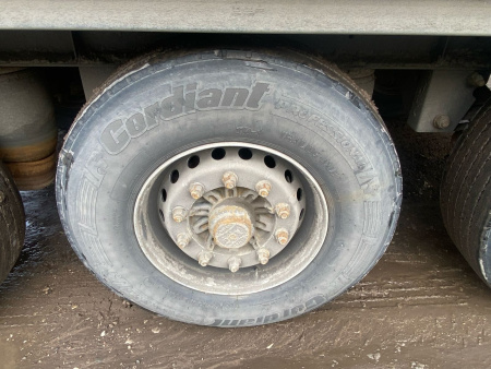 BONUM 9142 Полуприцеп шторный 914296-04 — Б/У, 2023 г.
