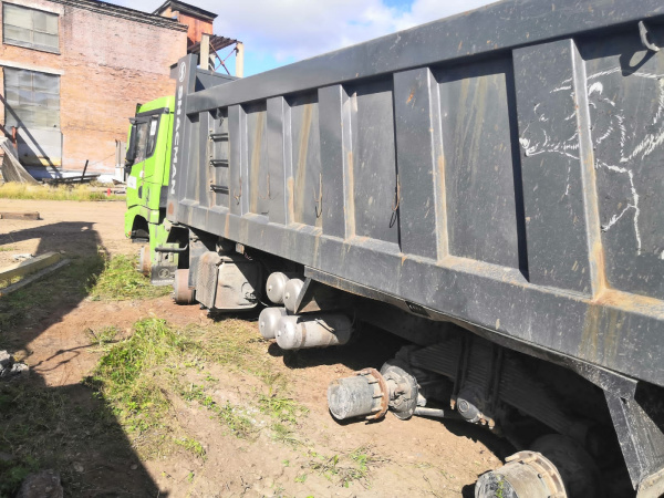 Shacman (Shaanxi) SX 8x4 Самосвал SX33186V366 — Б/У, 2023 г.
