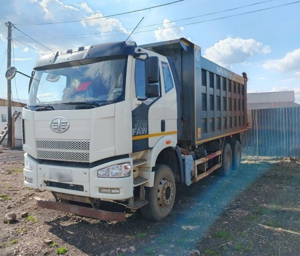 FAW J6* 6х4 Самосвал — Б/У, 2021 г.