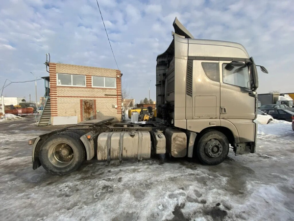 FAW JH6 4x2 Седельный тягач CA4180P25K15E5A80 — Б/У, 2024 г.