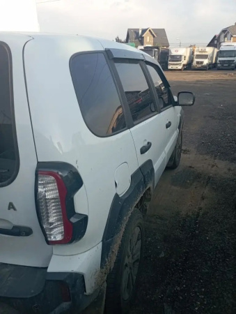 LADA Niva Travel Black’24 1.7 83hp 5МТ — Б/У, 2024 г.