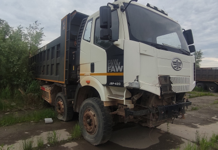 FAW J6* 8x4 Самосвал — Б/У, 2021 г.