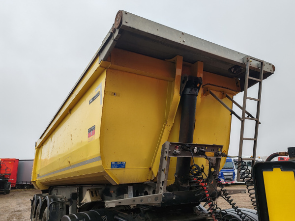 Schmitz Cargobull SKI 24 Полуприцеп самосвальный SL 7.2 — Б/У, 2019 г.
