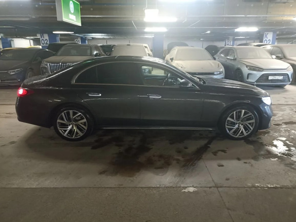 Mercedes-Benz E-CLASS — Б/У, 2025 г.