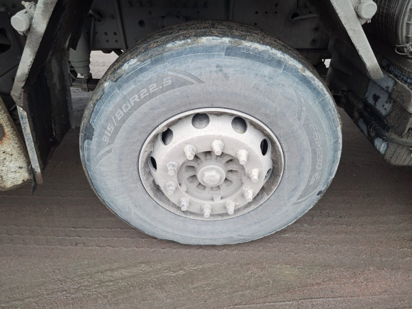 Shacman (Shaanxi) SX 8x4 Самосвал SX331863366 — Б/У, 2024 г.