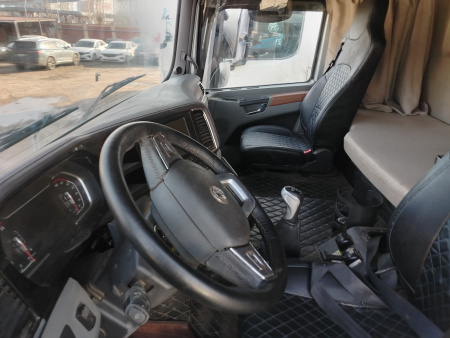 Shacman (Shaanxi) SX42584V324 — Б/У, 2023 г.