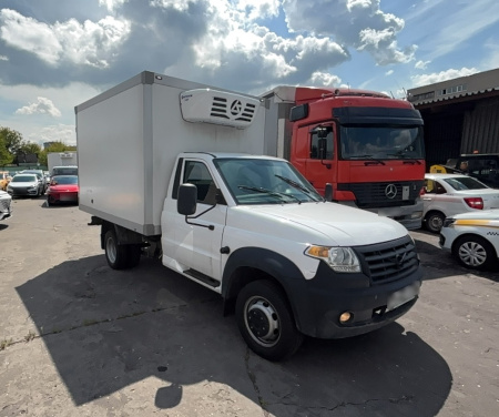 UAZ Фургон-рефрижератор Стандарт двускатный мост 4х2 2.7 5MT — Б/У, 2024 г.