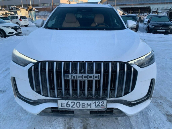 Jaecoo J8 2.0T DCT AWD Supreme — Б/У, 2024 г.