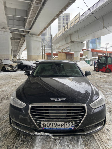 Genesis G90 Royal 5.0 T-GDI 8AT 4WD — Б/У, 2017 г.