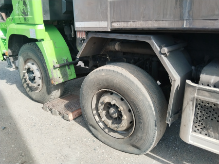 Shacman (Shaanxi) SX 8x4 Самосвал SX331863366 — Б/У, 2024 г.