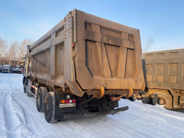 Shacman (Shaanxi) SX 8x4 Самосвал SX33186V366 — Б/У, 2024 г.