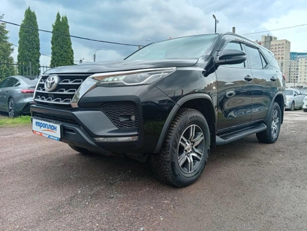 Toyota Fortuner — Б/У, 2020 г. (Санкт-Петербург, 312022 км)