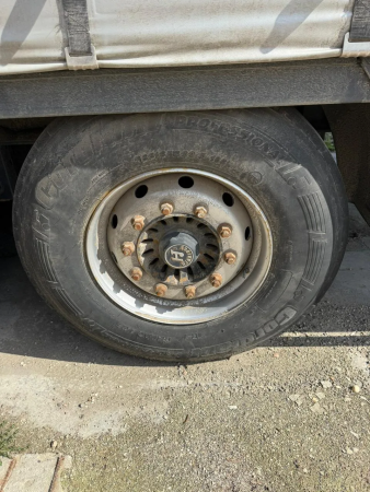 BONUM 9142 Полуприцеп шторный 914296-04 — Б/У, 2024 г.