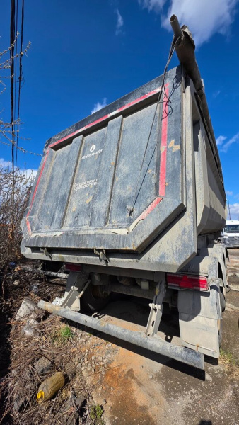 Grunwald 9453 Полуприцеп самосвальный 9453-0000011-60 — Б/У, 2024 г.