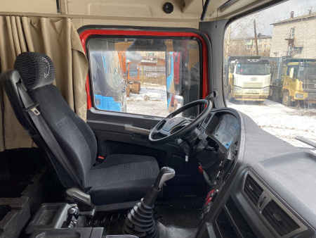 Shacman (Shaanxi) SX 6x6 Седельный тягач SX42586V385 — Б/У, 2023 г.
