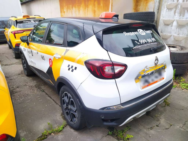 RENAULT Style TCe 150 CVT 4х2 — Б/У, 2021 г.
