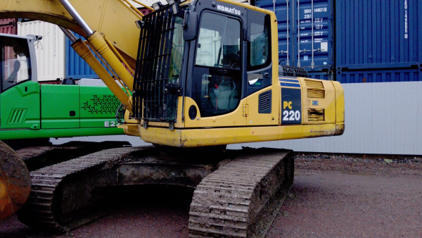 Komatsu (Комацу) PC220-8 — Б/У, 2019 г. (Санкт-Петербург, новый)