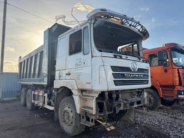 Shacman (Shaanxi) SX 6x4 Самосвал SX3255DR384 — Б/У, 2023 г.