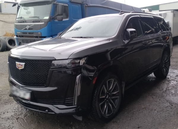 CADILLAC 6.2 V8 Sport Platinum — Б/У, 2021 г.