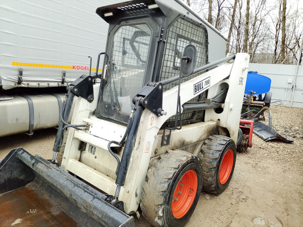 Bull SL Мини погрузчик SL 700 — Б/У, 2024 г.