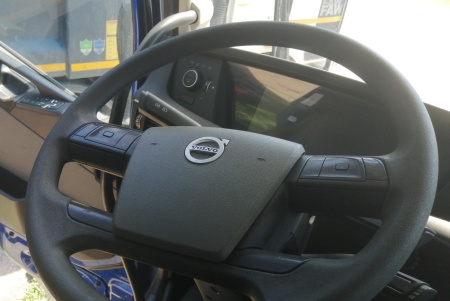 VOLVO FH-TRUCK 4x2 — Б/У, 2022 г.