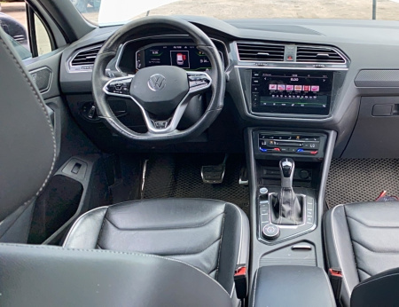 VOLKSWAGEN R-Line 2.0 TSI 180hp 7DSG 4Motion — Б/У, 2021 г.