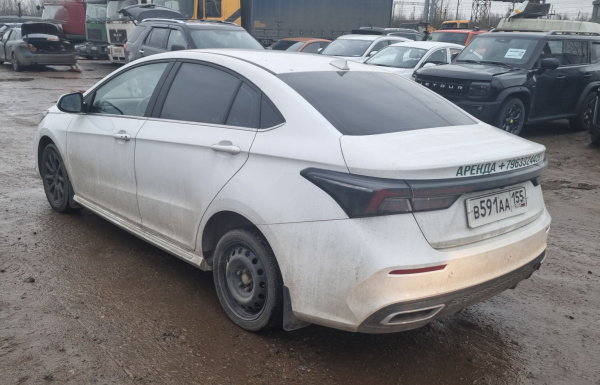 OMODA Classic 1.5 CVT (I Поколение) — Б/У, 2024 г.