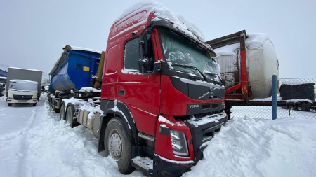 VOLVO FM 6x4 Седельный тягач — Б/У, 2017 г.